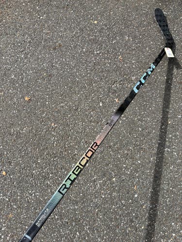 Senior CCM Ribcor Trigger 8 Pro Hockey Stick Left Hand P28 70 Flex (Used)