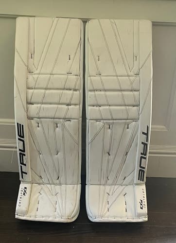 34" True Catalyst PX3 Goalie Leg Pads Pro Stock (Used)