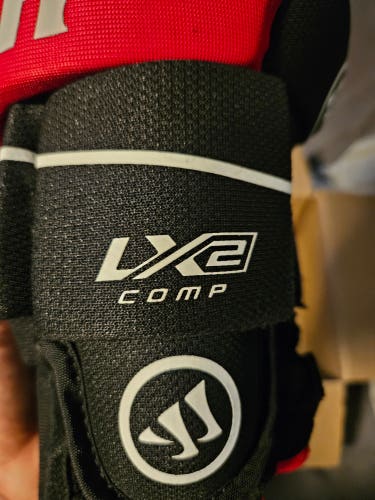Warrior Alpha LX2 Comp Gloves 11" (Used)