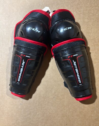 Youth CCM JetSpeed FT350 Shin Pads 9" (Used)