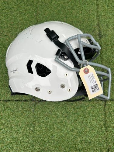 Youth Extra Large Schutt Vengeance A11 Helmet (Used)