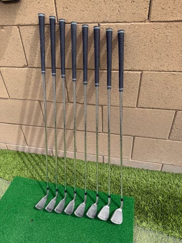 Men's '80's Ping Eye 2 Right Handed Iron Set A1 Flex (8 Clubs) #4 - #9, PW, SW (Used)