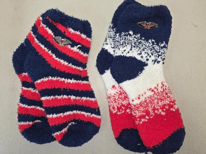 ST1 Mens NBA NEW ORLEANS PELICANS Crew Socks Lot of 2 Pair MEDIUM New