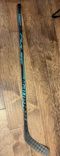 Senior Bauer Pulse Left Hand Hockey Stick P28 68 Flex (Used)