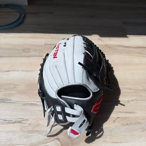 Easton Elite RH Softball Glove 14" (New)