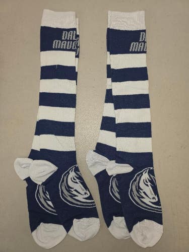 ST1 Mens NBA DALLAS MAVERICKS Crew Socks Lot of 2 Pair MEDIUM New