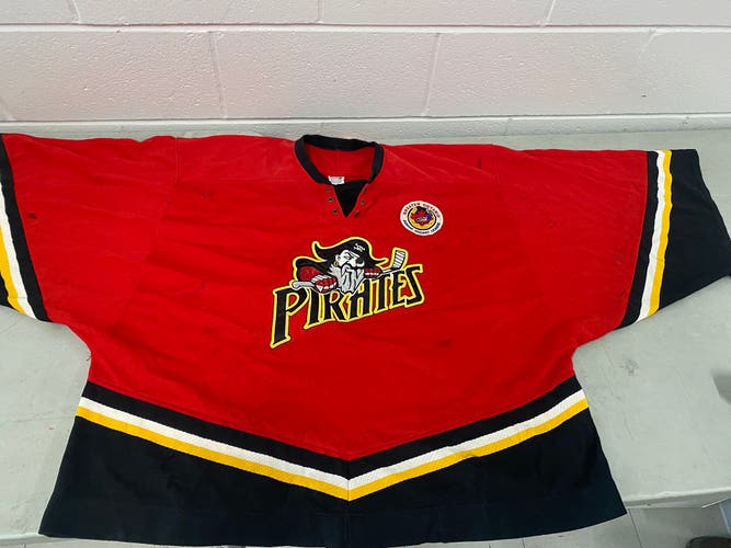 PIRATES Goalie Cut Men's CCM Jersey (Used)
