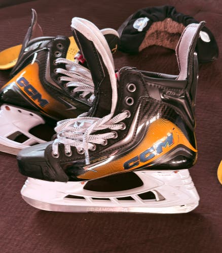 2025 CCM JetSpeed FT8 Pro Hockey Skates Regular Width Pro Stock 7.5 (Used)