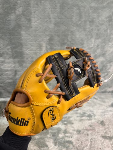 Brown Franklin Fieldmaster RH Baseball Glove 11" (Used)