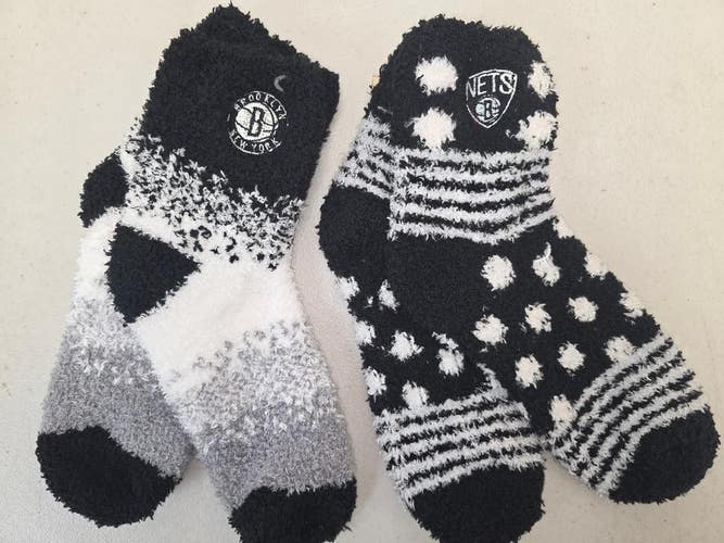 ST8 Mens NBA BROOKLYN NETS Crew Socks Lot of 2 Pair MEDIUM New