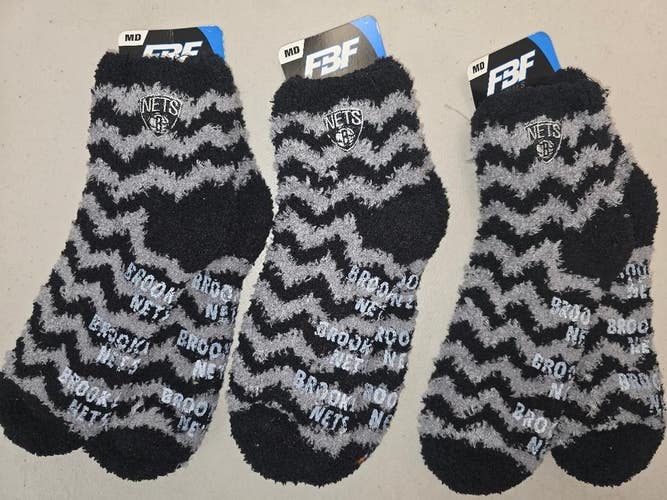ST9 Mens NBA BROOKLYN NETS Crew Socks Lot of 2 Pair MEDIUM New
