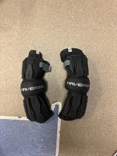 Medium Adult Maverik Max Arm Pads (New)