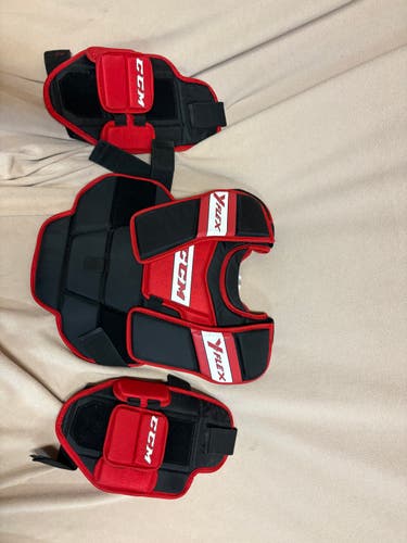 Large/Extra Large CCM Y-Flex 3 Goalie Chest Protector (Used)