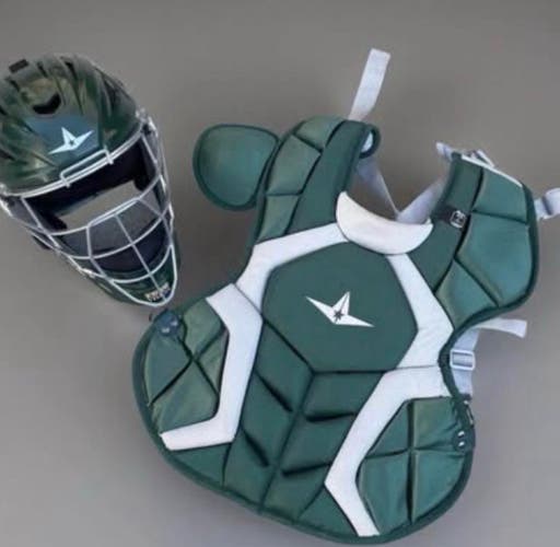 Green All Star Catcher's Set (Used)