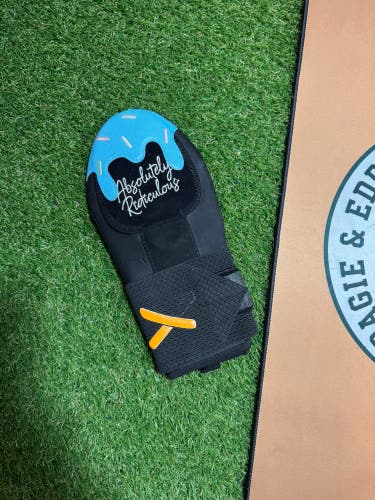 Black Senior Sliding Mitt (Used)