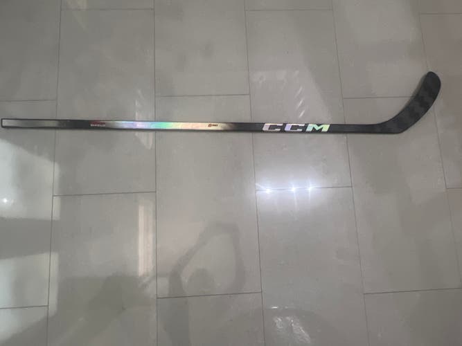 Youth CCM JetSpeed FT8 Pro Right Handed Hockey Stick P29 30 Flex (Used)