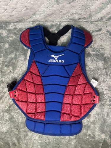 Red Adult Mizuno Catcher's Chest Protector (Used)