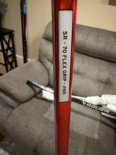 Senior CCM JetSpeed FT8 Pro Right Handed Hockey Stick P88 70 Flex Pro Stock (New)