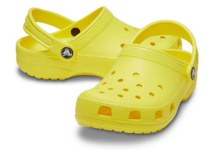 Crocs Classic 10001-77J Clogs Men's US 10 Yellow Heel Strap Casual Shoes PNE118