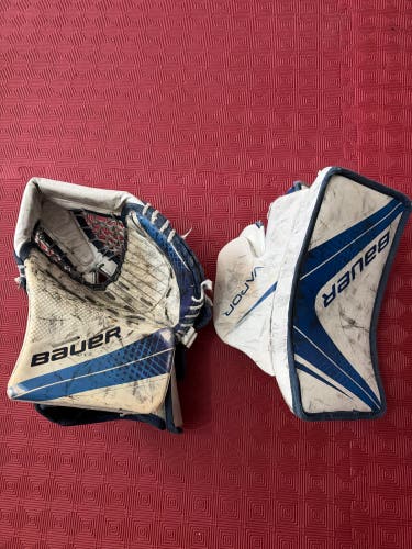 Used Bauer X900 Regular Goalie Gloves & Blockers