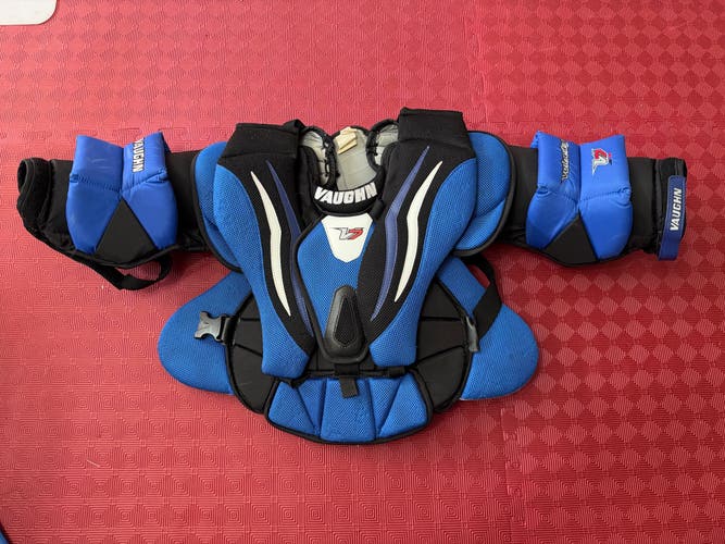 Medium Vaughn Velocity V7 Goalie Chest Protector