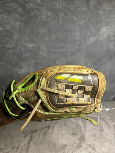 Blue Mizuno Finch RH Pitcher Softball Glove 11.5" (Used)