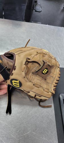 Used Wilson A450 12 BB/SB Glove RH Throw None 12" 11497-C000162102