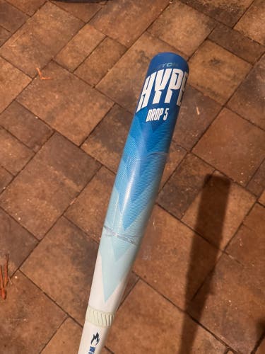 New In Wrapper Easton Hype Fire Arctic Flame 32/27