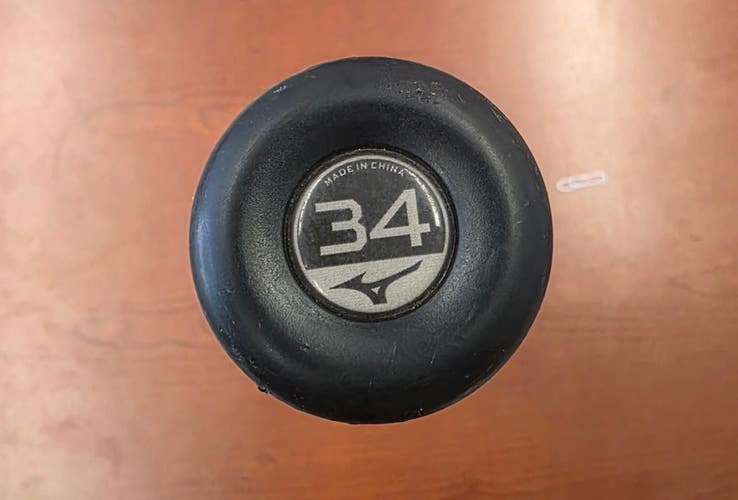 2026 Mizuno CRBN1 Composite Bat (-8) 26 oz 34" (Used)