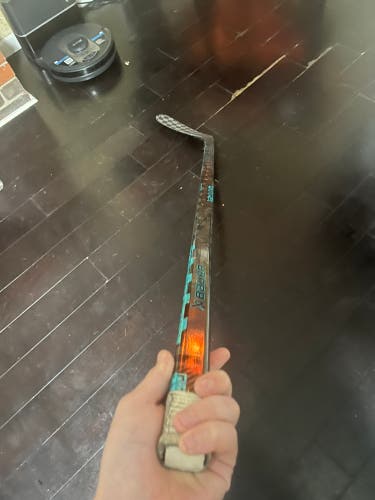 Junior Bauer Twitch Left Hand Hockey Stick P92 50 Flex (Used)