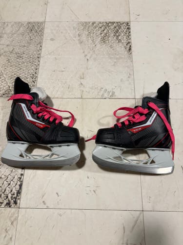 2015 CCM JetSpeed 250 Hockey Skates 11 (Used)