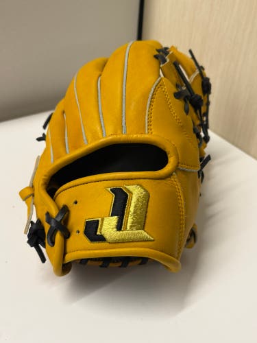 JJ Boutique Korean made RH Infield Baseball Glove 11.5" (New)