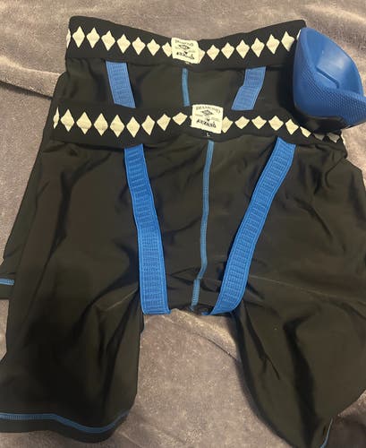M/L Diamond MMA Cup Compression Shorts Jock