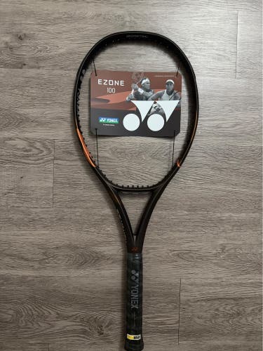 NEW Yonex Vcore 100 Limited 2020 Digital Camo, 4 3/8