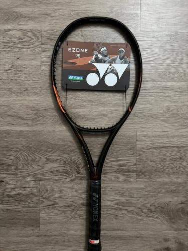 Yonex Ezone 98 G8 Espresso | 4 1/4 Grip | New