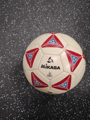 Used Mikasa VARSITY SERIES All Size Soccer Ball White 4 11849-S000044979