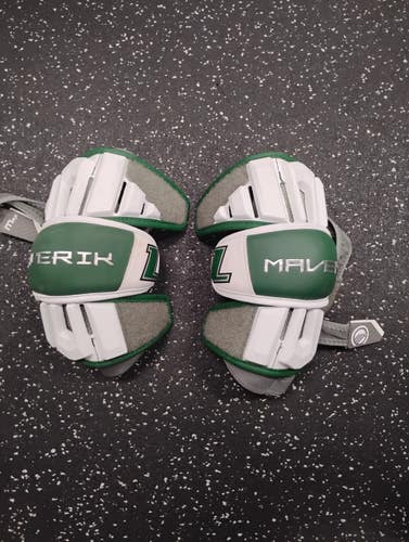 Used Maverik MAX LOYOLA Lacrosse Arm Pads/Guards White LG 11849-S000044980