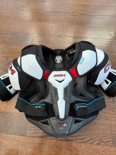 Medium Senior CCM JetSpeed FT6 Pro Shoulder Pads (Used)