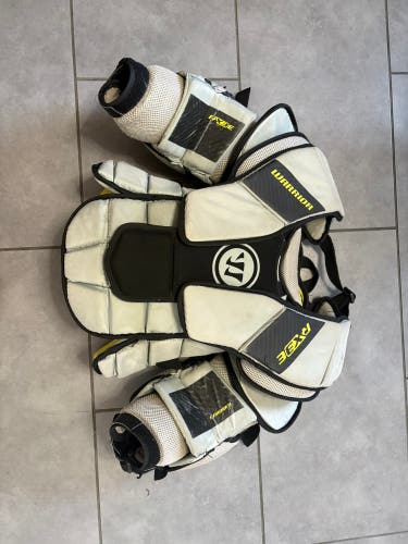 Large/Extra Large Warrior Ritual RX3 E Goalie Chest Protector (Used)
