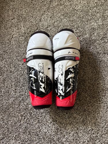 Junior CCM JetSpeed FT485 12" Shin Pads (Used)