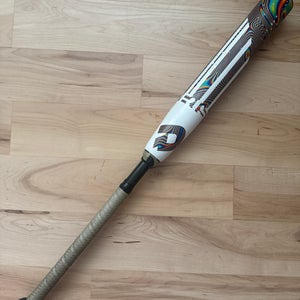 DeMarini Prism 29/18 (-11) Fastpitch Softball Bat
