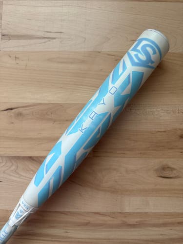 2025 Louisville Slugger Kryo Frost 30/20 (-10) Fastpitch Softball Bat