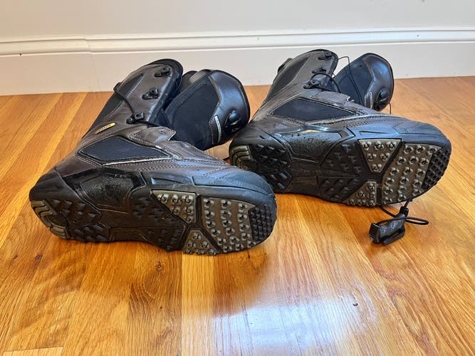 Men's Size M 9.5 (W 10.5) Salomon Synapse Snowboard Boots All Mountain (Used)