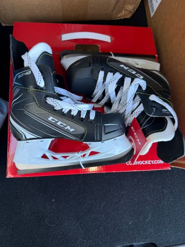 2018 CCM Tacks 9040 Hockey Skates 13 (New)