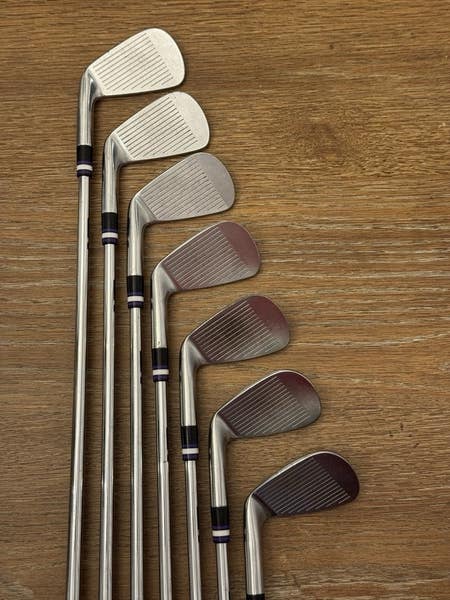 Taylormade P730 Forged Iron Set (4-PW) Project X LZ 6.0 120g