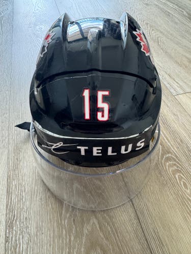 Team Canada Medium Bauer 4500 Helmet Pro Stock (Used)