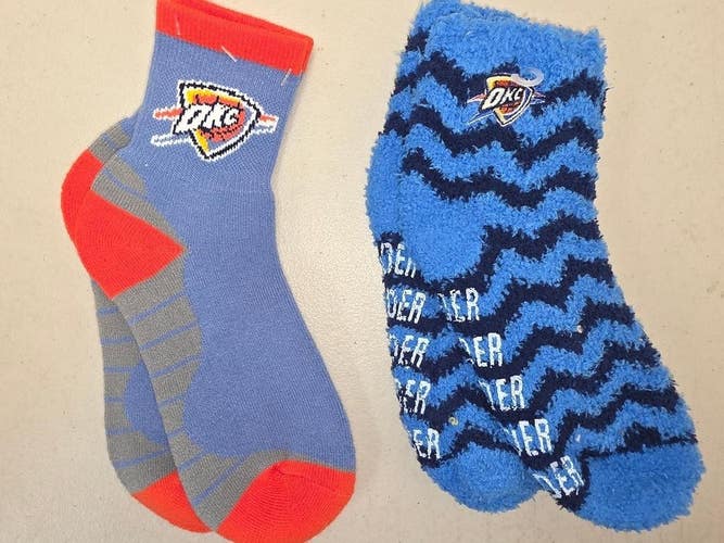 ST12 Mens NBA OKLAHOMA CITY THUNDER OKC Crew Socks Lot of 2 Pair MEDIUM New
