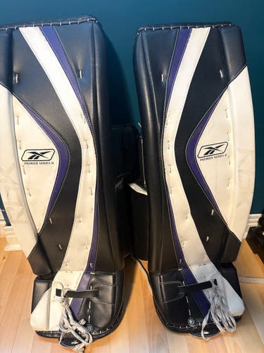 36" 2006 Reebok Premier 3 Pro Goalie Leg Pads Pro Stock (Used)