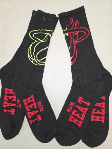 ST12 Mens NBA MIAMI HEAT Crew Socks Lot of 2 Pair LARGE New