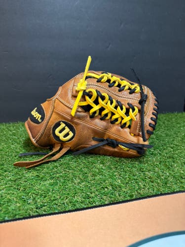 2022 Wilson A950 RH Infield Baseball Glove 11.75" (Used)